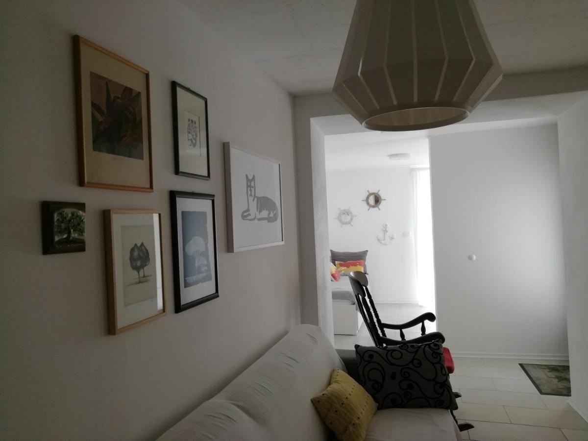 Apartment Arbutus *